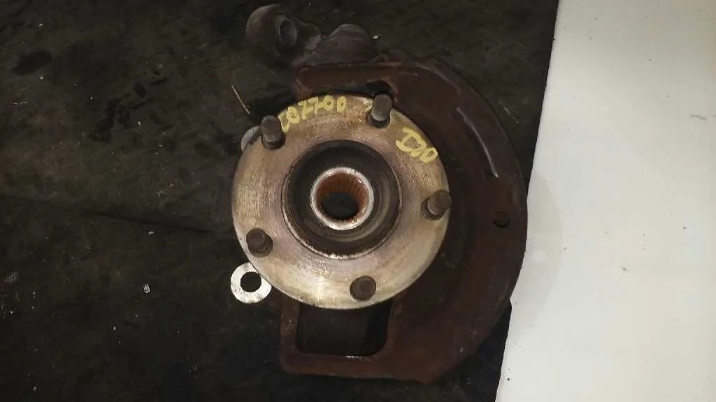 Mangueta Delantera Izquierda para Nissan Primera Berlina (P12)