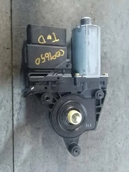 Motor Elevalunas Trasero Derecho para Volkswagen Passat Berlina (3B3)