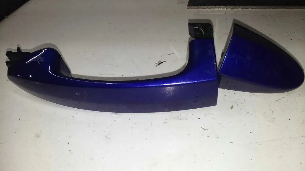 Maneta Exterior Delantera Derecha para Ford Fiesta (Ccn)