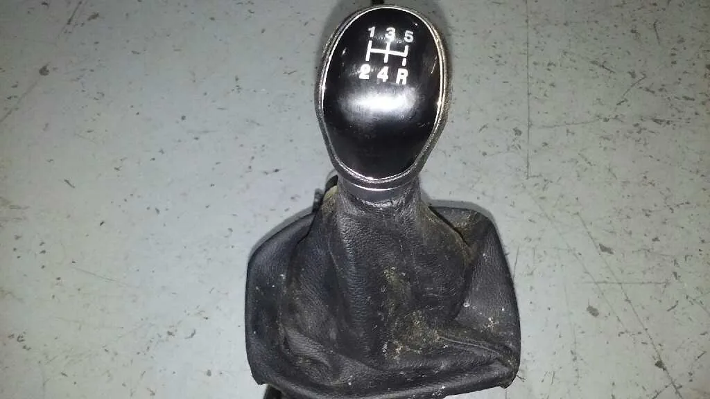 Palanca Cambio para Ford Fiesta (Ccn)
