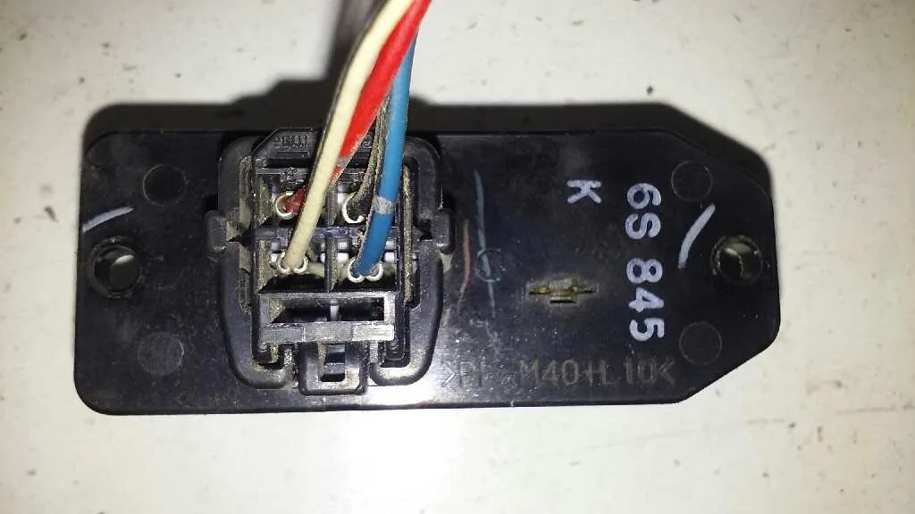 Resistencia Calefaccion para Toyota Corolla (E11)