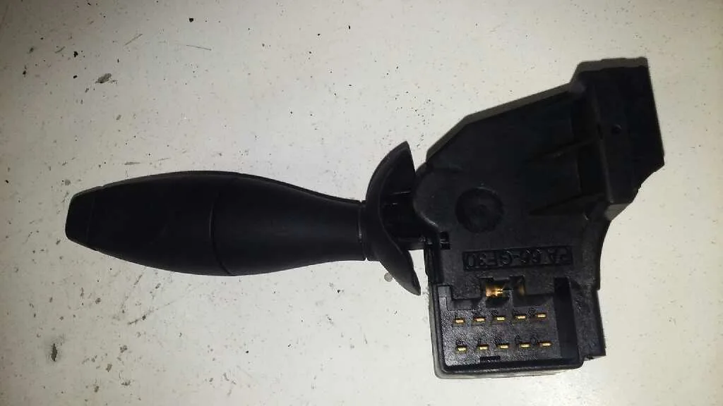 Mando Limpia para Ford Focus Berlina (Cak)