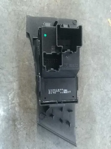 Mando Elevalunas Delantero Derecho para Opel Astra J Lim.