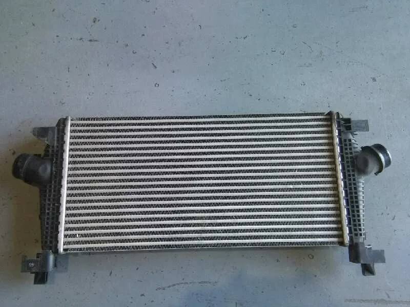 Intercooler para Opel Astra J Lim.