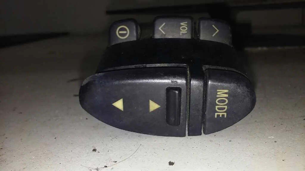 Mando Volante para Toyota Avensis Berlina (T 22)