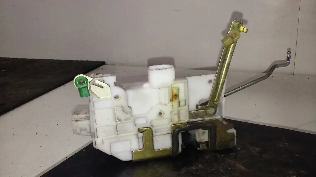 Cerradura Puerta Delantera Derecha para Toyota Avensis Berlina (T 22)