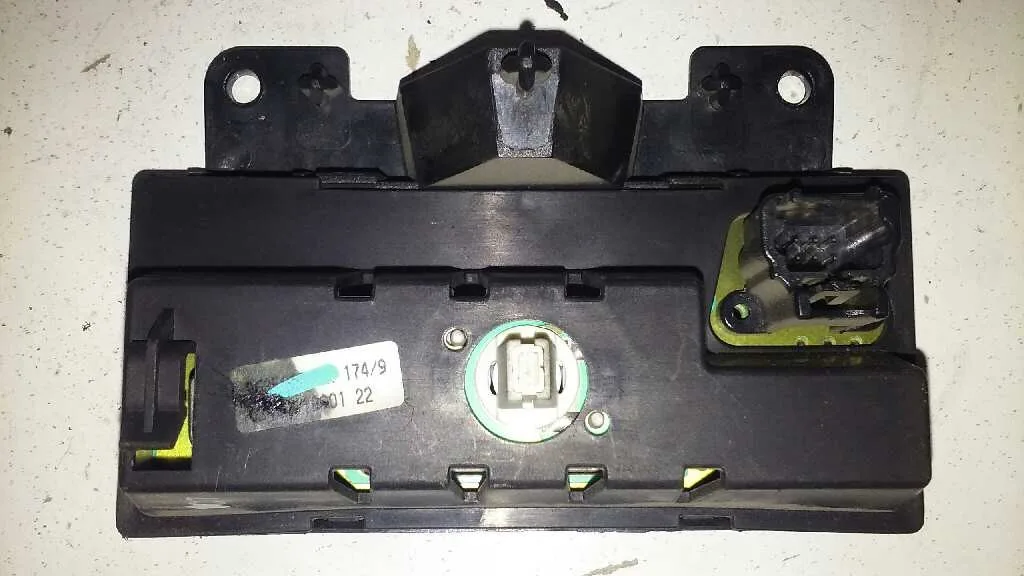 Display para Peugeot 206 Berlina