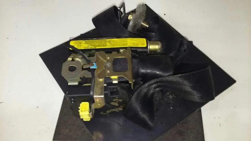 Pretensor Airbag Izquierdo para Toyota Avensis Berlina (T 22)