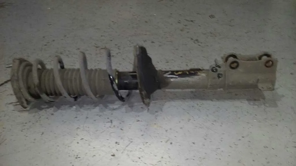 Amortiguador Trasero Izquierdo para Toyota Avensis Berlina (T 22)