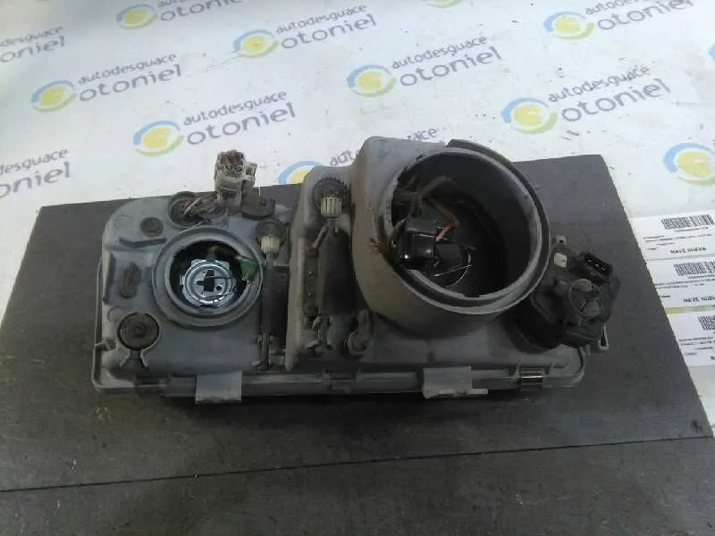 Faro Izquierdo para Tata Safari