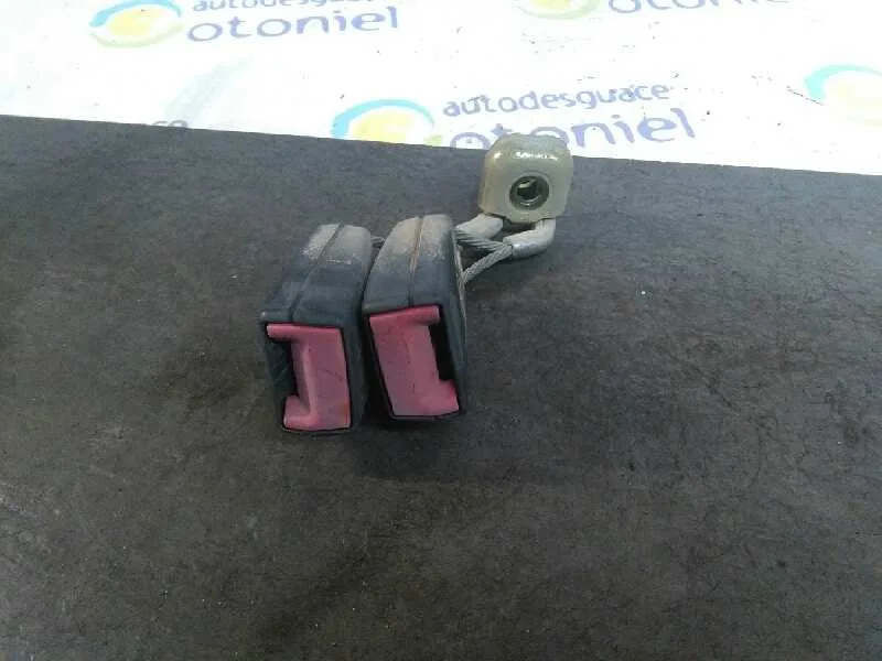 Enganche Cinturon para Volkswagen Passat Berlina (3C2)