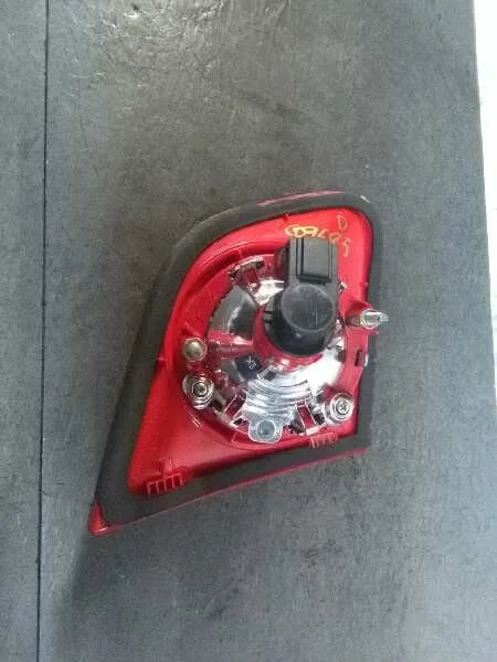 Piloto Trasero Derecho Interior para Volkswagen Passat Berlina (3C2)