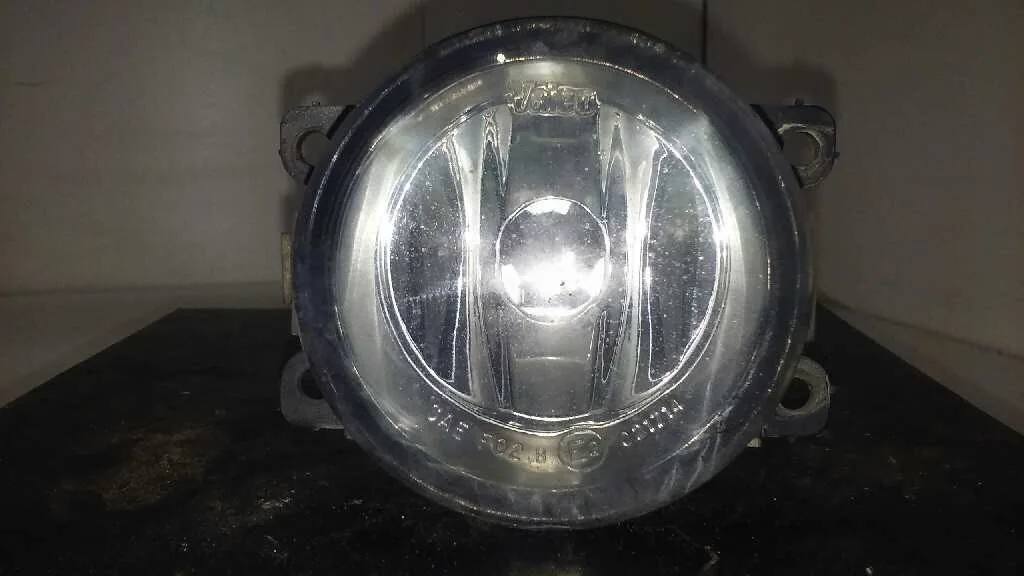 Faro Antiniebla Derecho para Ford Fusion (Cbk)