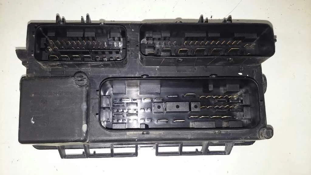 Caja Reles / Fusibles para Opel Corsa D