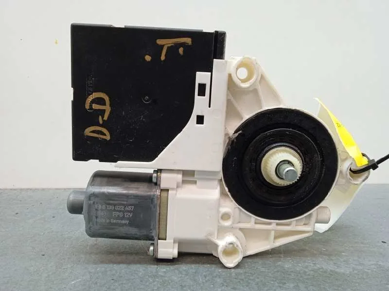 Motor Elevalunas Delantero Derecho para Volkswagen Tiguan (5N2)