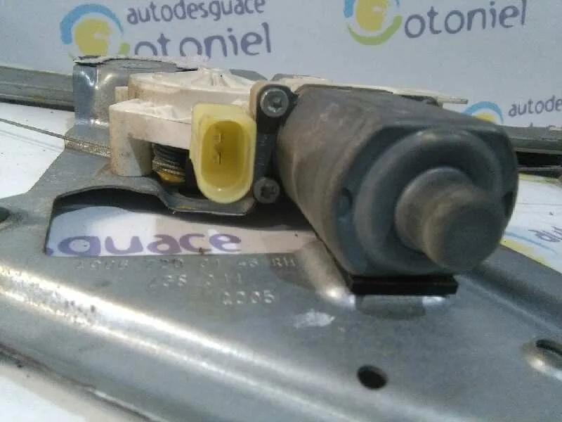 Elevalunas Delantero Derecho para Mercedes-Benz Sprinterii Caja Cerrada (Desde 01.06)