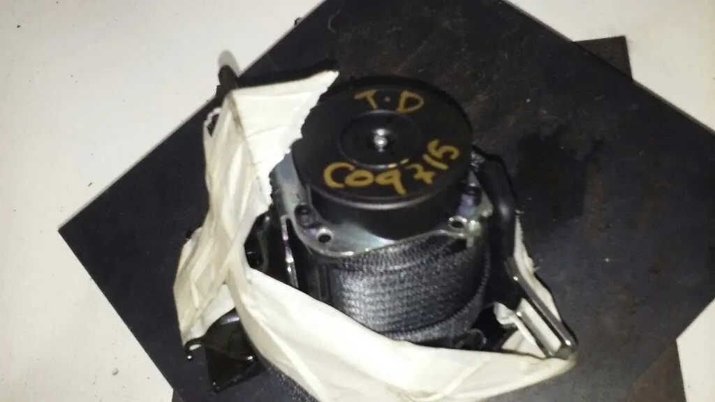 Cinturon Seguridad Trasero Derecho para Opel Astra J Lim.