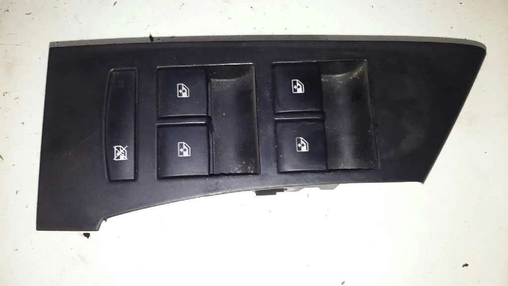 Mando Elevalunas Delantero Izquierdo para Opel Astra J Lim.