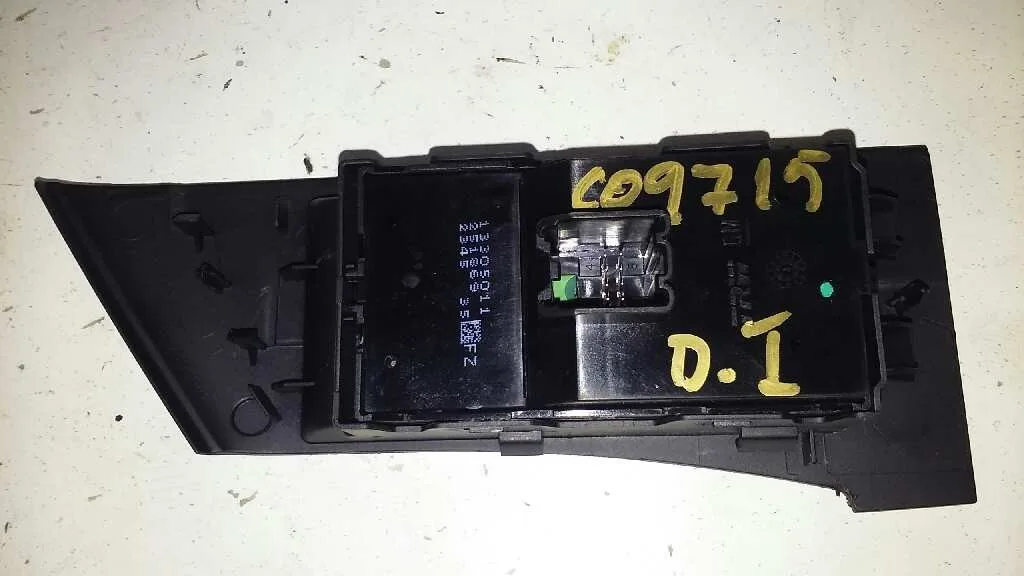 Mando Elevalunas Delantero Izquierdo para Opel Astra J Lim.