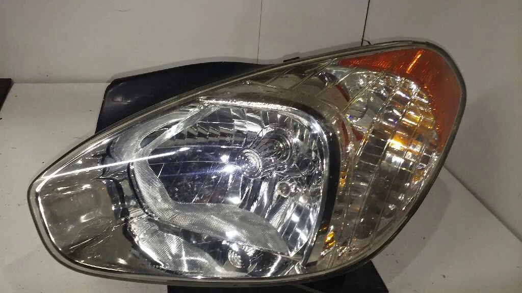 Faro Izquierdo para Hyundai Accent (Mc)