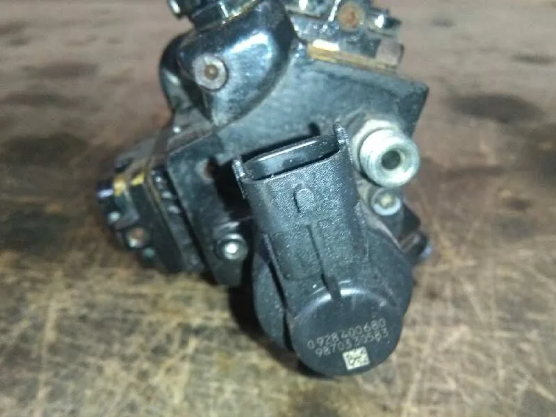 Bomba Inyeccion para Opel Insignia Berlina
