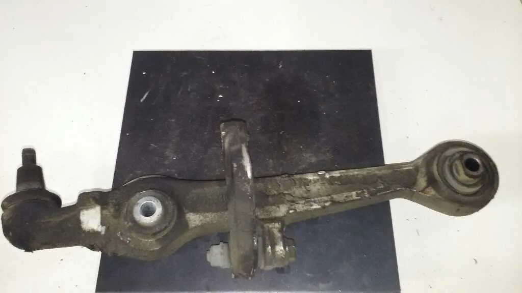 Brazo Suspension Inferior Delantero Derecho para Volkswagen Passat Berlina (3B2)