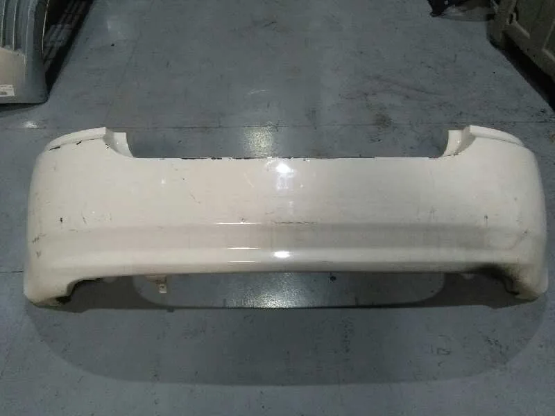 Paragolpes Trasero para Toyota Corolla (E12)