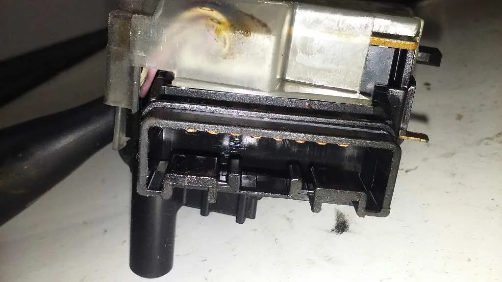 Mando Limpia para Toyota Corolla (E12)