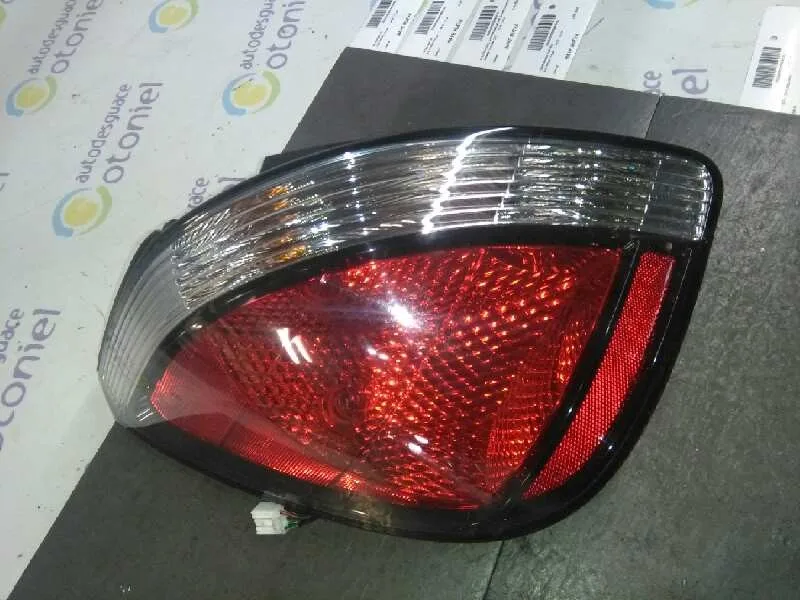Piloto Trasero Izquierdo para Kia Rio