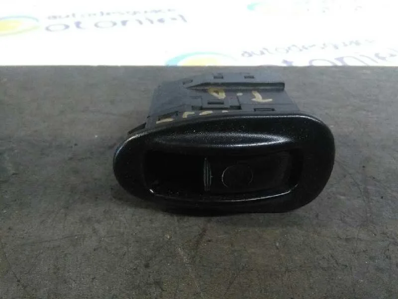 Mando Elevalunas Trasero Derecho para Mitsubishi Santamo (Hyundai)