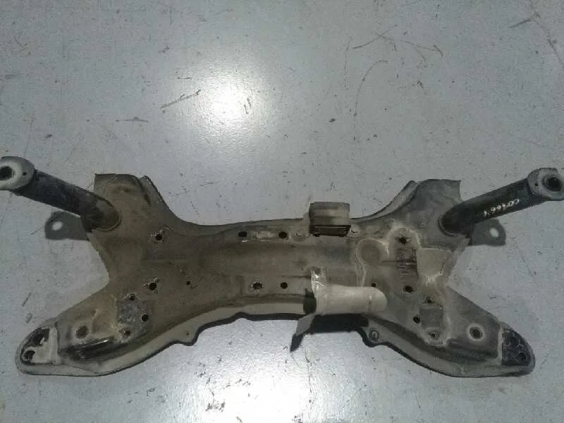 Puente Delantero para Toyota Yaris (Ncp1/Nlp1/Scp1)