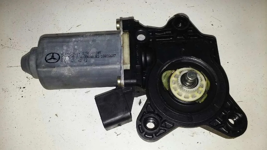 Motor Elevalunas Delantero Derecho para Mercedes-Benz Clase C (W203) Sportcoupe