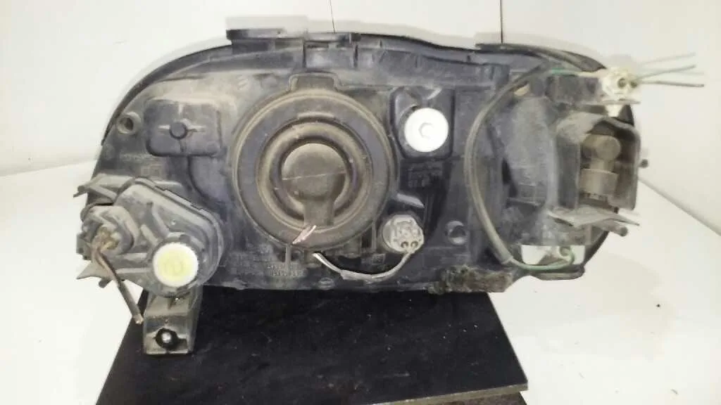 Faro Derecho para Suzuki Baleno Berlina Sy (Eg)