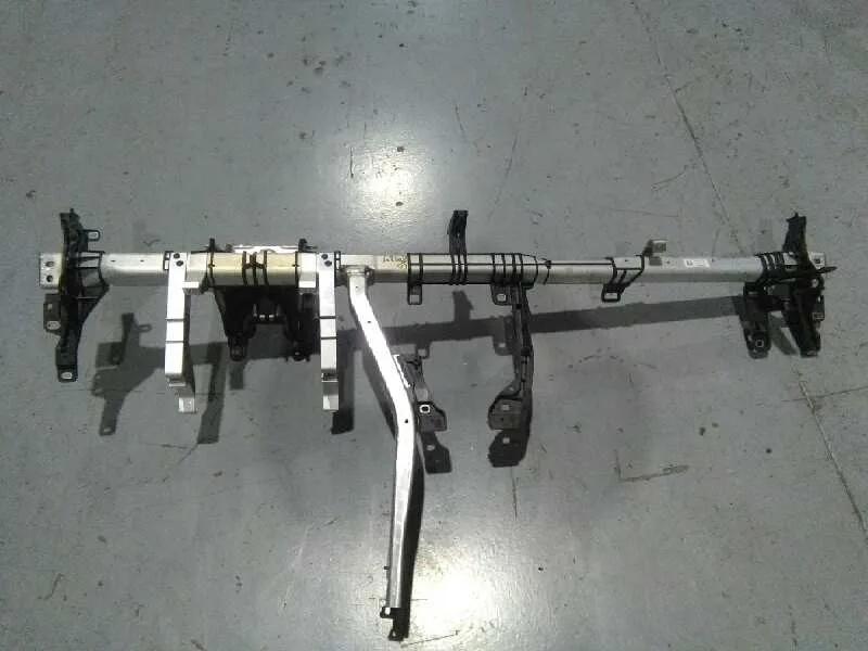 Salpicadero para Mercedes-Benz Clase Cla (W117)