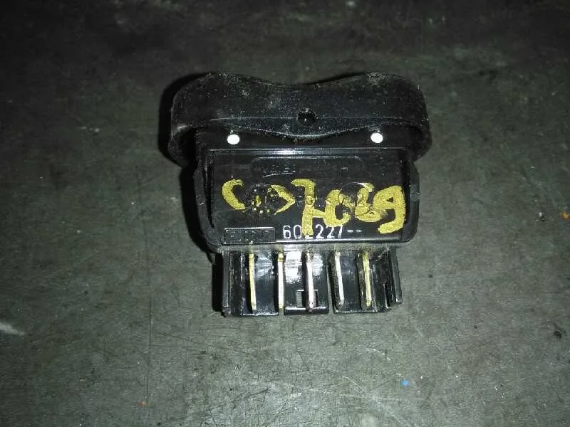 Mando Elevalunas Delantero Izquierdo para Dacia Sandero