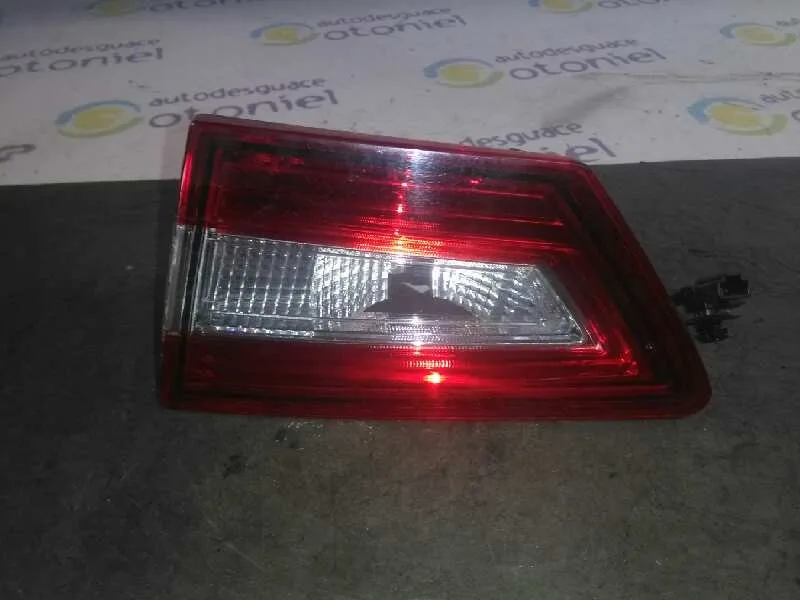 Piloto Trasero Derecho Interior para Renault Clio Iv