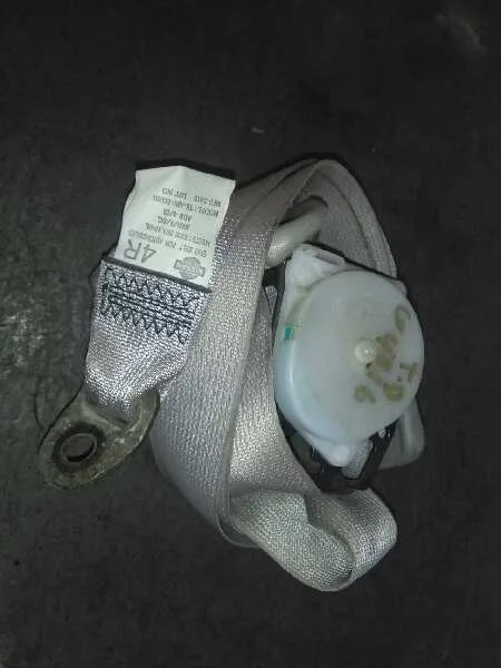 Cinturon Seguridad Trasero Derecho para Nissan X-Trail (T30)