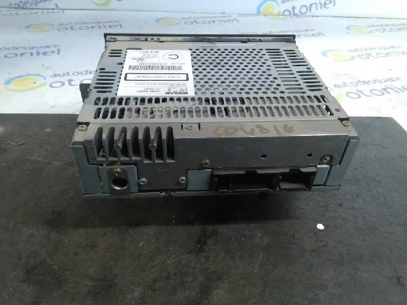 Sistema Audio / Radio Cd para Nissan X-Trail (T30)