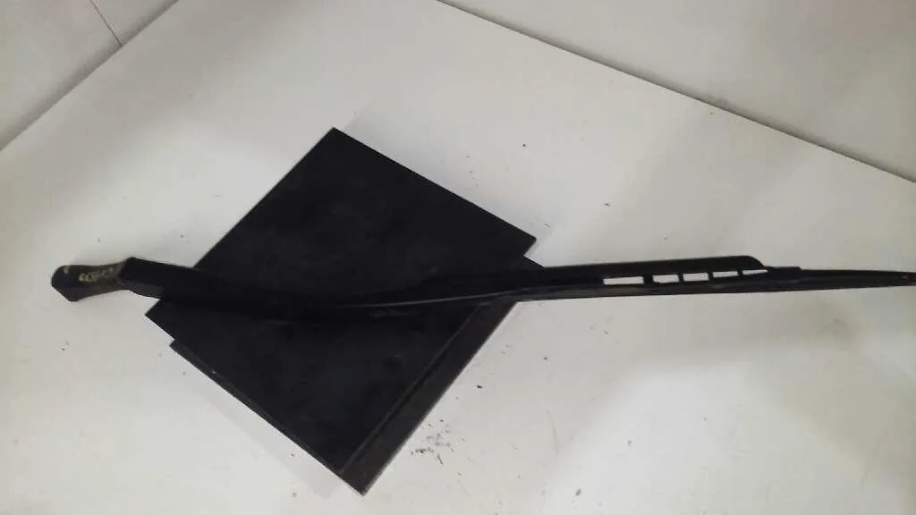 Brazo Limpia Delantero Derecho para Alfa Romeo 147 (190)