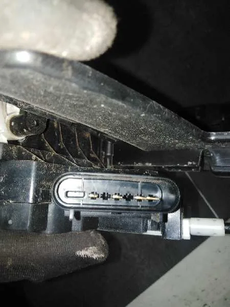 Cerradura Puerta Delantera Derecha para Ford Fiesta (Cb1)