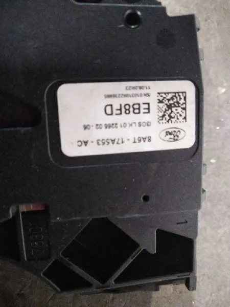 Mando Limpia para Ford Fiesta (Cb1)