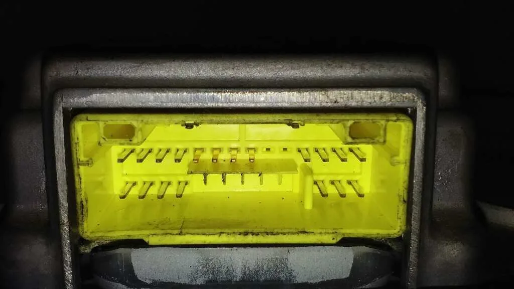 Centralita Airbag para Mitsubishi Montero (L040)