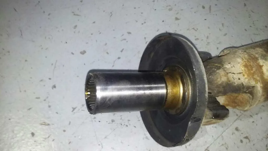 Transmision Central para Mitsubishi Montero (L040)