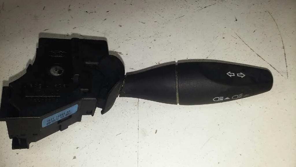 Mando Luces para Ford Fusion (Cbk)