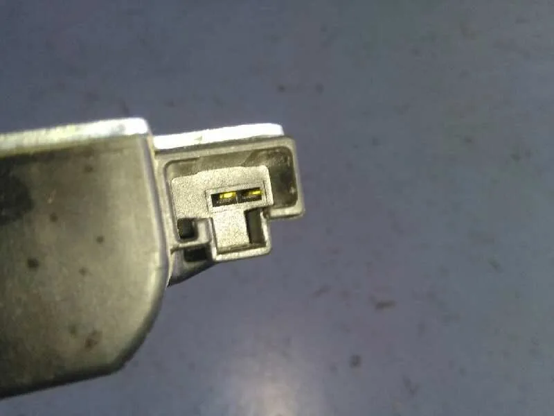 Cerradura Maletero / Porton para Toyota Corolla (E15)