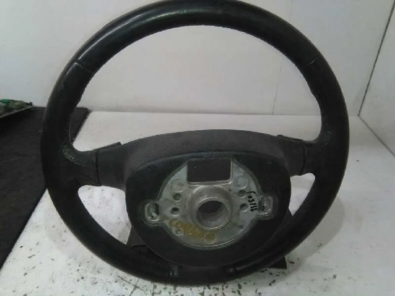 Volante para Volkswagen Passat Berlina (3C2)