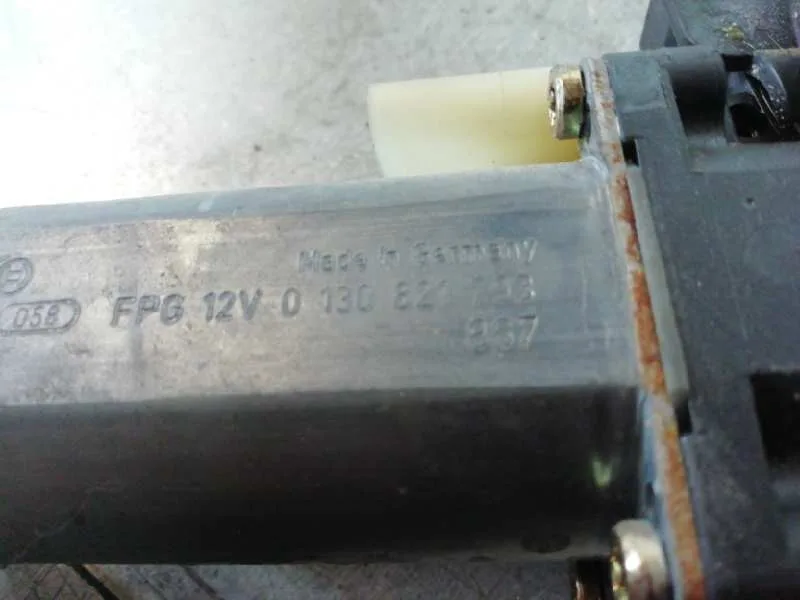 Elevalunas Delantero Derecho para Ford Mondeo Berlina (Gd)
