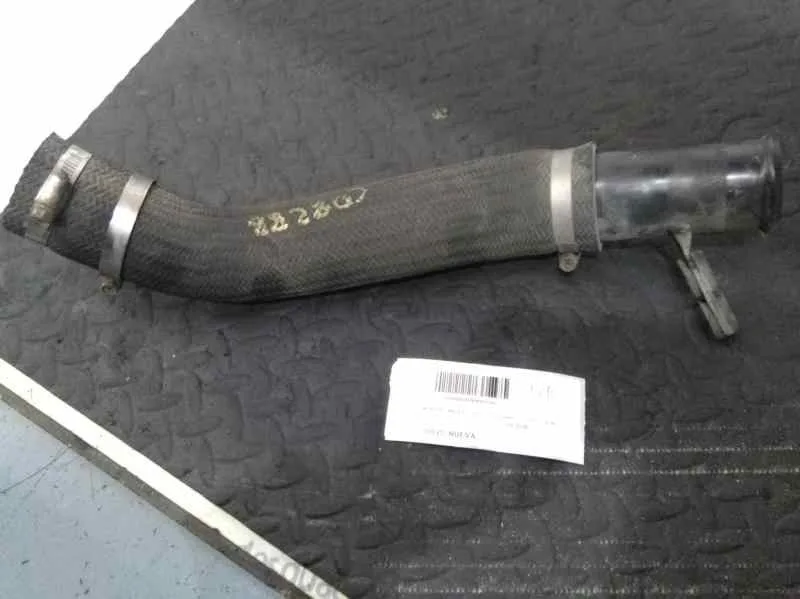 Tubo para Mitsubishi Montero (V60/V70)