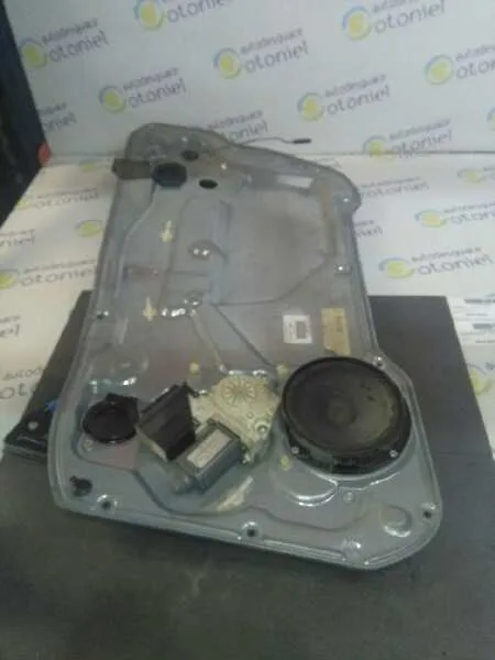 Elevalunas Delantero Derecho para Seat Ibiza (6L1)