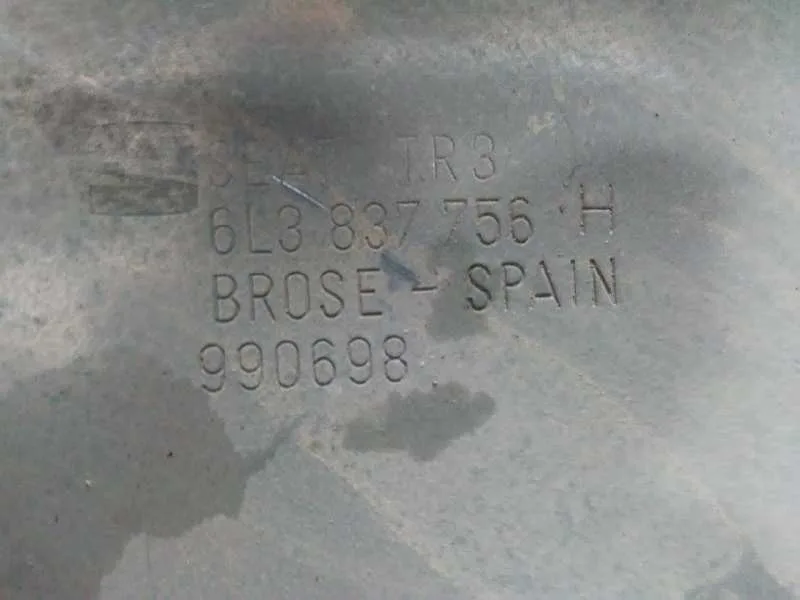 Elevalunas Delantero Derecho para Seat Ibiza (6L1)